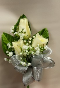 3 Sweetheart rose  corsage