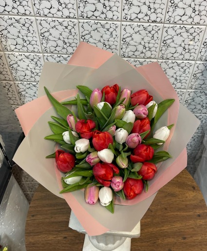 30 Tulips mix  Flower Arrangement