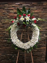 WHITE DAISY CIRCLE OF LIFE, W/CLUSTER WREATH W/CENTER CLUSTER ON A 6' STAND