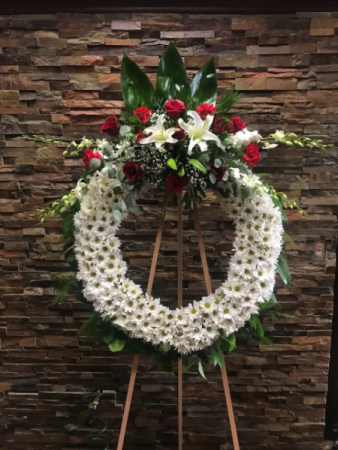  WHITE DAISY CIRCLE OF LIFE, W/CLUSTER WREATH W/CENTER CLUSTER ON A 6' STAND
