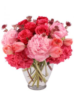 300 Red and Hot Pink Roses Bouquet by Luxury Flowers Miami