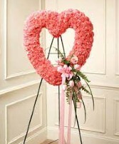 42PCHRT Pink Heart Carnations Wreath Easel