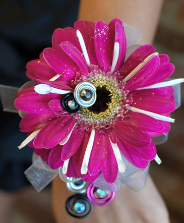 Hot Pink Daisy Prom Corsage Prom Flowers in Paris, ON | Upsy Daisy Floral Studio