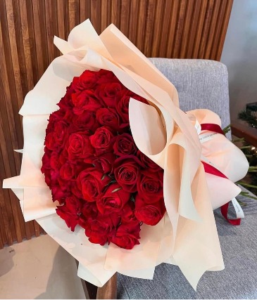 50 Red Roses Bouquet in Bluffton, SC | Ary Blooms