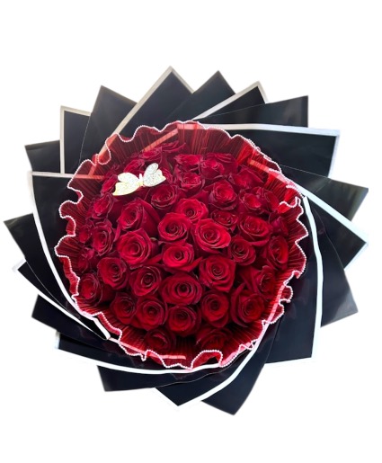 50 Red Roses Buchón  Red Roses