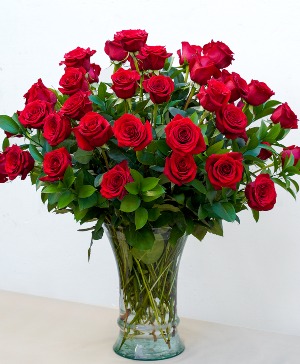 50 Roses in vase fresh flower arrangement
