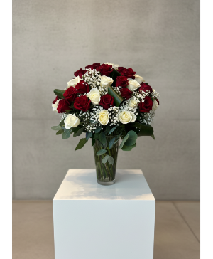 50 roses vase arrangement 