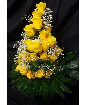 50 Yellow Roses Zen Style Vase