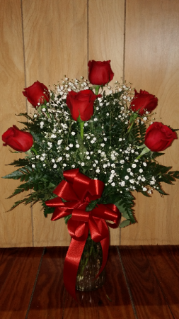 Six Red Roses  Vase Arrangement