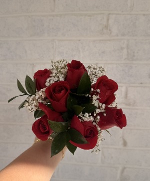 6 Red Roses Handheld  prom 