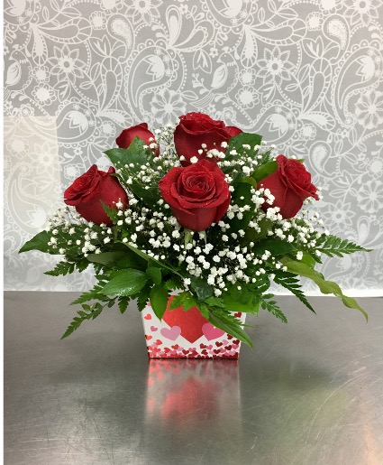 6 red roses in decorative box  