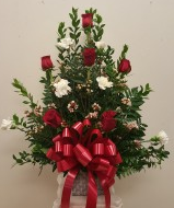 6 rose & 6 carnation with squqre vase