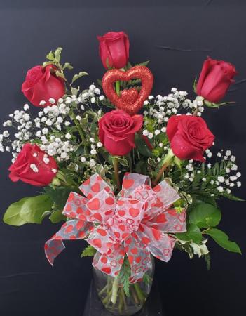6 Roses Arranged Roses in Hesperia, CA | FAIRY TALES FLOWERS & GIFTS