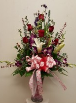 6 roses with orchid & stagazer lily in vase 
