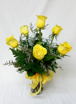 6 Yellow Roses 