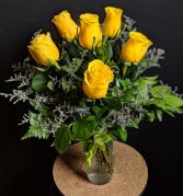6 Yellow Roses 
