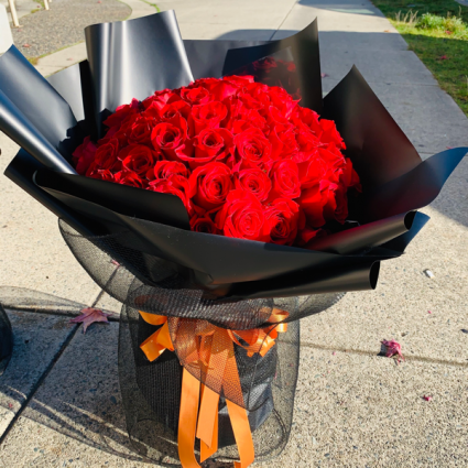 60/st red roses bouquet  