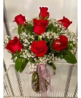 7 red roses  Vase arrangement