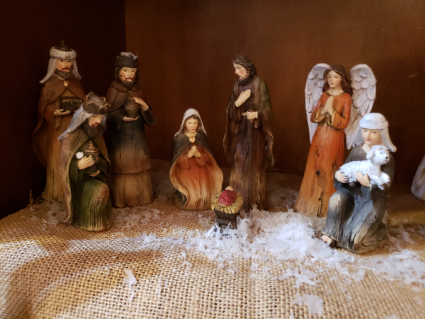 8 piece Nativity Set 