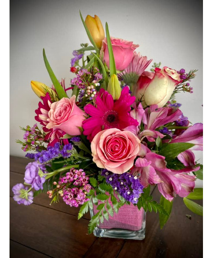 9 MONTH - STANDARD BOUQUET SUBSCRIPTION Shown at $75.00