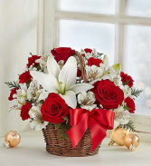 9824 FIELDS OF EUROPE CHRISTMAS BASKET 