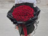 99 red roses bouquet 