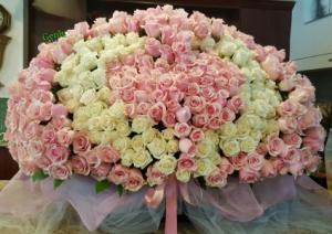 499 Roses bouquet **ORDER 10-14 DAYS ADVANCE** in Vancouver, BC | ARIA FLORIST 499 Roses bouquet **ORDER 10-14 DAYS ADVANCE** in Vancouver, BC | ARIA FLORIST