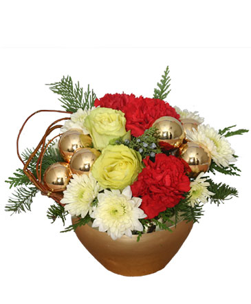 GOLDEN LUSTER Holiday Arrangement in Yankton, SD | Pied Piper Flowers & Gifts