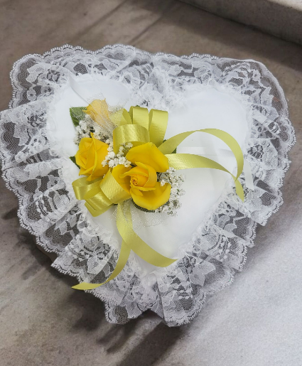 Satin Heart Pillow With Yellow FS-981