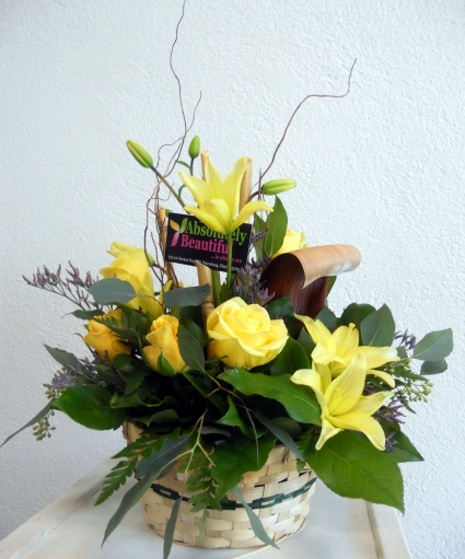 A BASKET OF SUNSHINE Absolutely Beautiful Flowers Arrangement