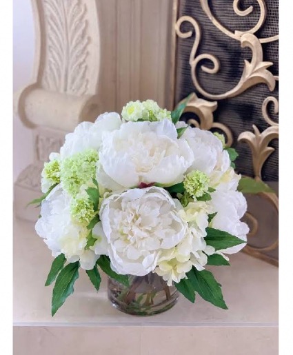 A beautiful day  White peonies 
