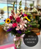 A Beautiful Mix Floral Arrangement