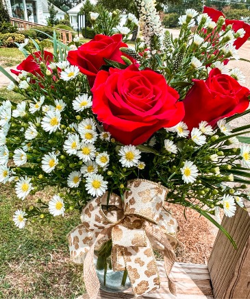 A Bougee Half Dozen Red Roses in Amory, MS | Amory Flower Shop