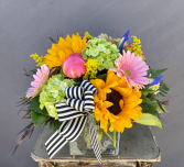 A Colorful Summer  in Bakersfield, California | LOG CABIN FLORIST