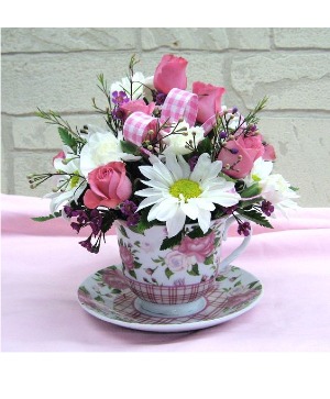 A cup of Daisies Fresh flower arrangement