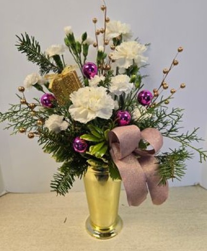 A Fairytale Christmas  NFS-C7 Gold vase