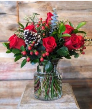 A Festive Dozen roses Arrangement