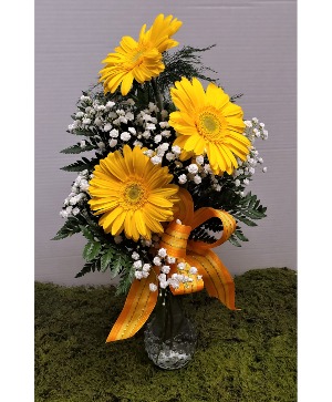 A Gerbera Trio Budvase