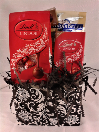 SANTA'S LIL' TREATS Lindt and Girardelli chocolates