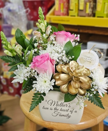 A Mother's Heart Bouquet Mothers Day Keepsake in Pensacola, FL | Cordova Flowers and Gifts A Mother's Heart Bouquet Mothers Day Keepsake in Pensacola, FL | Cordova Flowers and Gifts