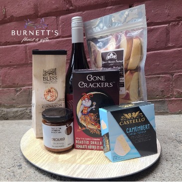 A Picnic Gift Basket in Kelowna, BC | Burnett's Florist A Picnic Gift Basket in Kelowna, BC | Burnett's Florist
