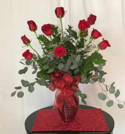 A Red Hot Dozen Fresh cut vase arrangement