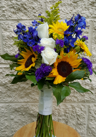 A Sunflower & Status Bouquet
