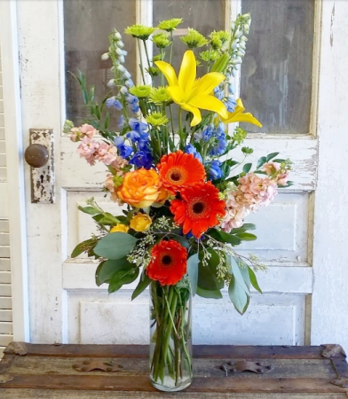 The Dora Bouquet Vase Arrangement