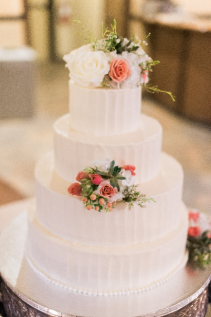 A Wedding Tradition Cake Flowers