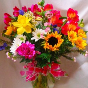 "SUNNY AND BRIGHT" FLOWERS ARRANGED IN A VASE! 
