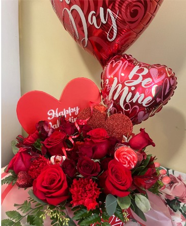 All In Gift Arrangement in Winchendon, MA | Ruschioni’s Flowers and Gifts