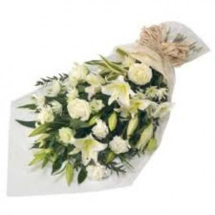 All white Wrap bouquet 