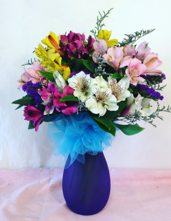 ALLURING ALSTROMERIA Glass Vase