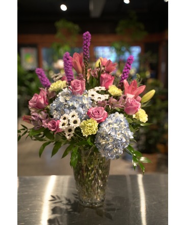 Always & Forever  Garden Blooms  in South Milwaukee, WI | PARKWAY FLORAL INC.